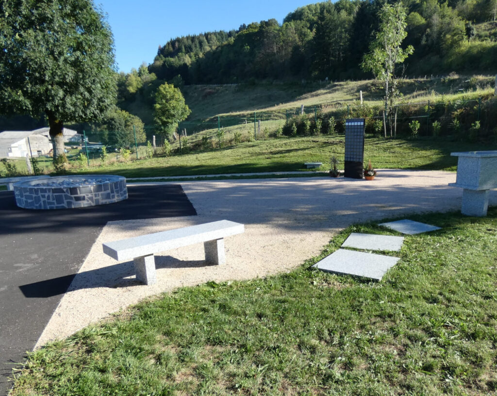 Destination des cendres : conservation ou dispersion ?